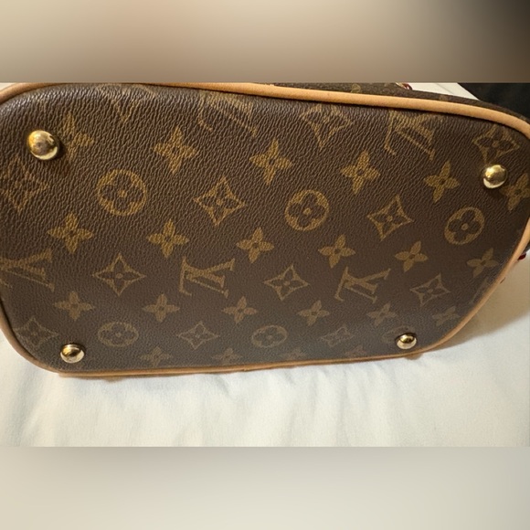 Stylish Drawstring Bucket Bag - Picture 2 of 16